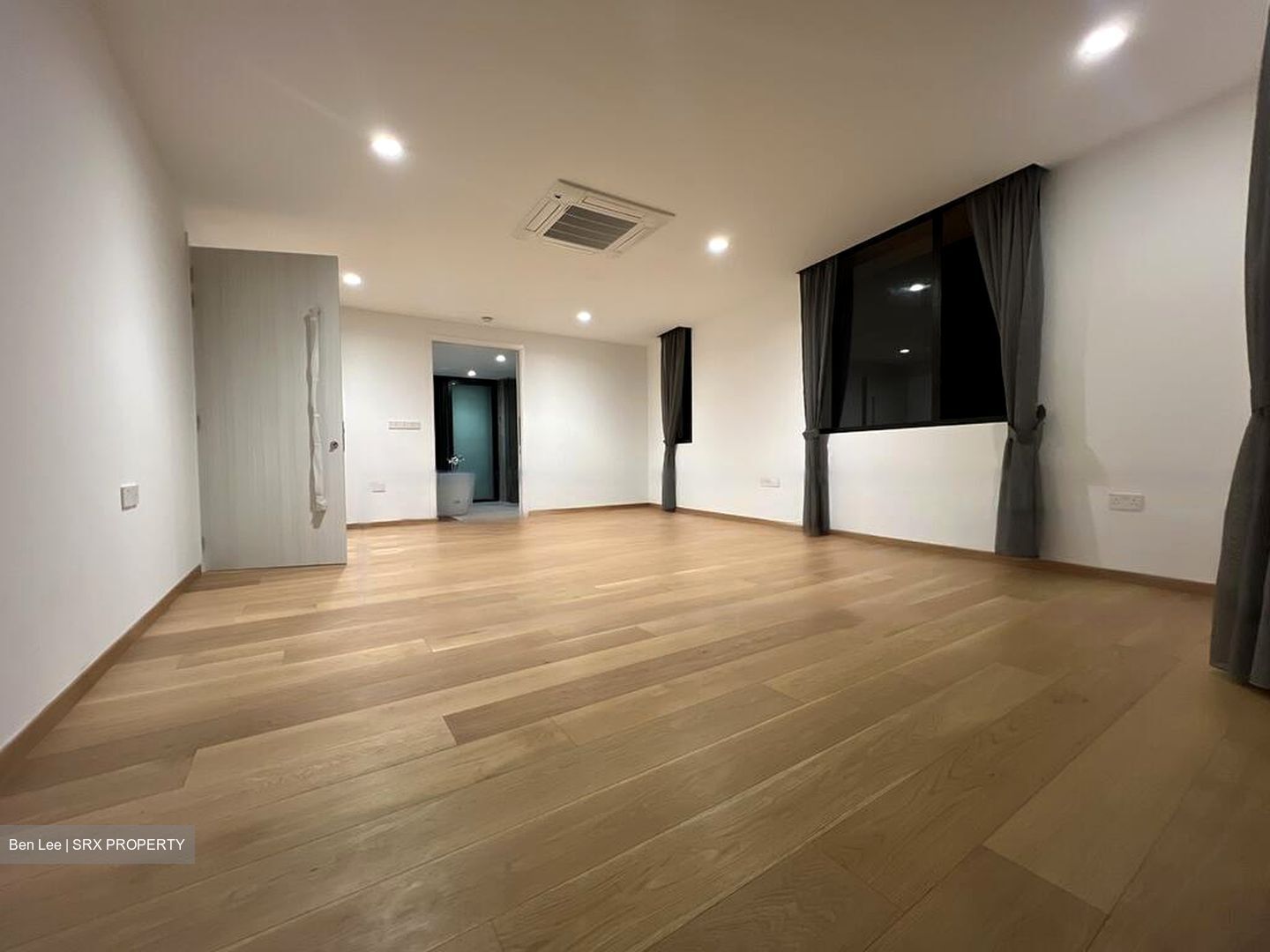 Hong Kong Park (D21), Detached #444596091